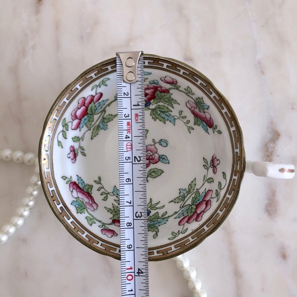 Vintage English China Teacup - Picture 4 of 4